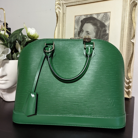 Authentic Louis Vuitton Alma PM - Picture 3 of 16